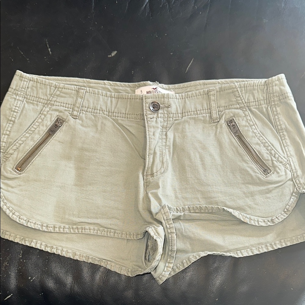 Hollister Olive Green Cargo Shorts Relaxed Fit